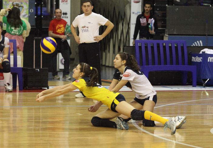 Veronica Valli e Margherita Gualinetti dell'Angelico Teamvolley