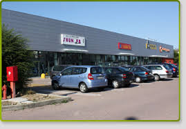 Tenta di rubare al Shun Fa di Quaregna