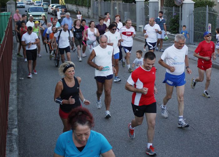 Podismo benefico - In 180 a Gaglianico per "Corri con l'A.I.A.S." FOTOGALLERY