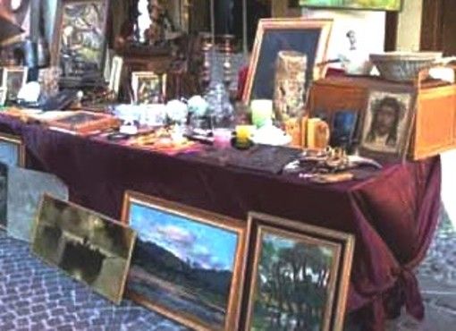 Valdengo: Antiquariato e occasioni da non perdere al Mercatino 1000 Affari Valdengo: Antiquariato e occasioni da non perdere al Mercatino 1000 Affari