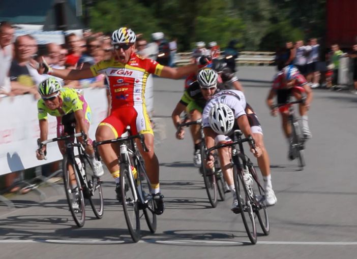 Bocchiola vince in volata la Corsa delle Stelle Cadenti VIDEO Bocchiola vince in volata la Corsa delle Stelle Cadenti VIDEO
