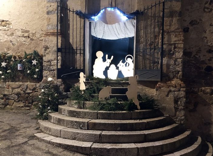 Da “Su Nuraghe”, poesia di Nicola Loi “Semper in gherra/ Sempre in guerra” Da “Su Nuraghe”, poesia di Nicola Loi “Semper in gherra/ Sempre in guerra”