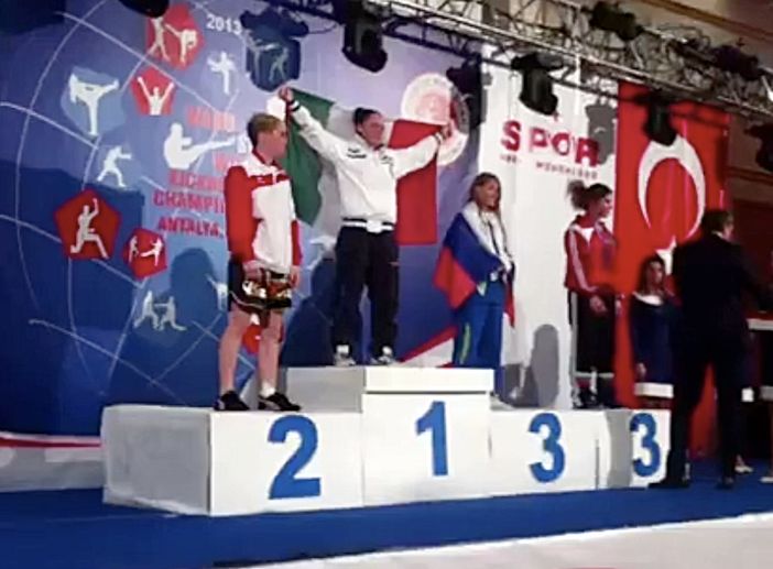 Nicole Perona con il tricolore sul gradino più alto del podio