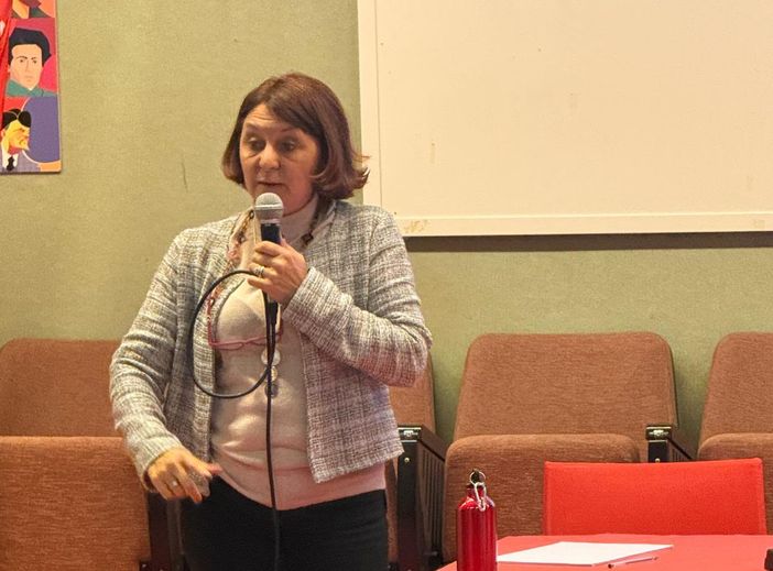 Corso per Familiari "Migliora la tua assistenza - L'anziano da assistere" Corso per Familiari "Migliora la tua assistenza - L'anziano da assistere"