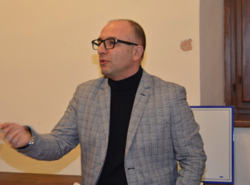 Rinaldi (M5S): "Tempio crematorio, stipendi e dichiarazioni di Matteo Salvini". Interrogazioni alla giunta Corradino Rinaldi (M5S): "Tempio crematorio, stipendi e dichiarazioni di Matteo Salvini". Interrogazioni alla giunta Corradino