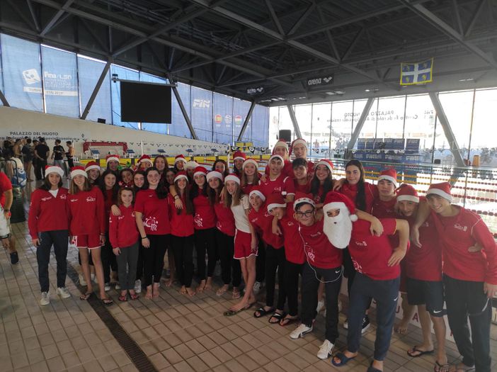 Nuoto, Rane Rosse chiudono l'anno con la Coppa Parigi Nuoto, Rane Rosse chiudono l'anno con la Coppa Parigi