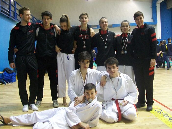Karate: Sette medagliati targati Dragon's al Memorial Tenga