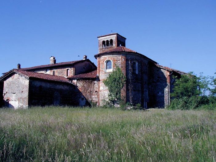 Castelletto Cervo: Riprese le visite guidate al monastero cluniacense