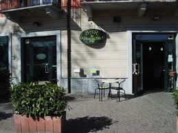 Riccardo M. causa scompiglio in un bar di Novi Ligure Riccardo M. causa scompiglio in un bar di Novi Ligure