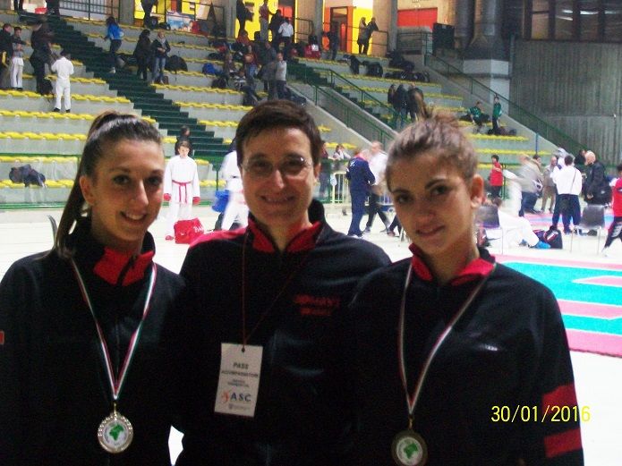 Karate: Prime medaglie per la Dragon's di Vigliano