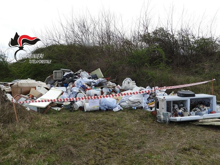 rifiuti carabinieri