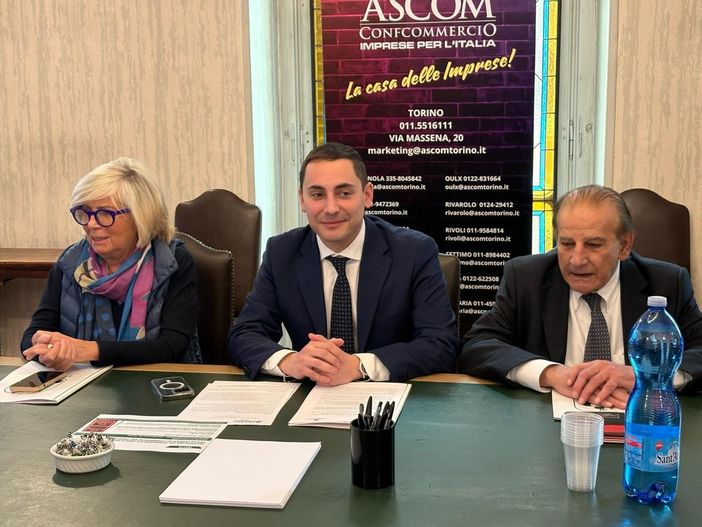 Agenti di commercio, una svolta per la mobilità: in arrivo un pass unico per tutta la Regione. Agenti di commercio, una svolta per la mobilità: in arrivo un pass unico per tutta la Regione.