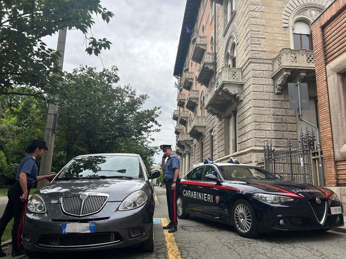 Biella, denunciati tre uomini per tentata rapina aggravata.