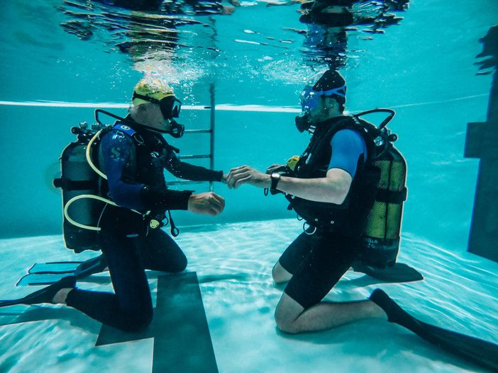 Biella, immersioni senza barriere: subacquea inclusiva per ragazzi con disabilità