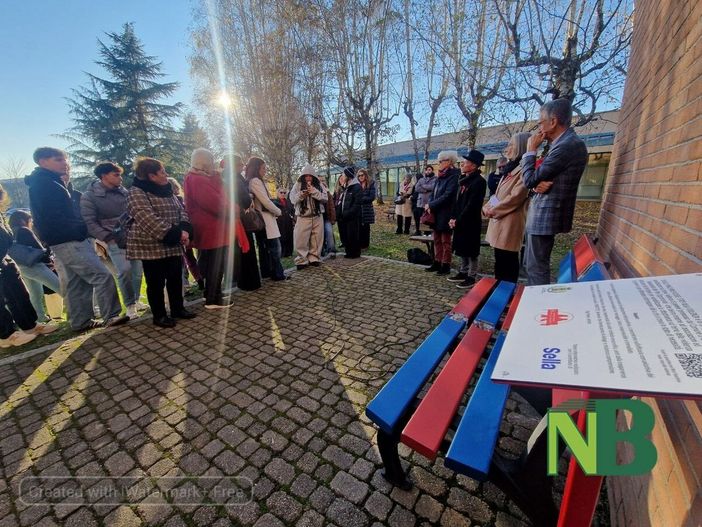 Biella, la Panchina “Respect” di Gigi Piana dopo 8 anni rinasce a Città Studi