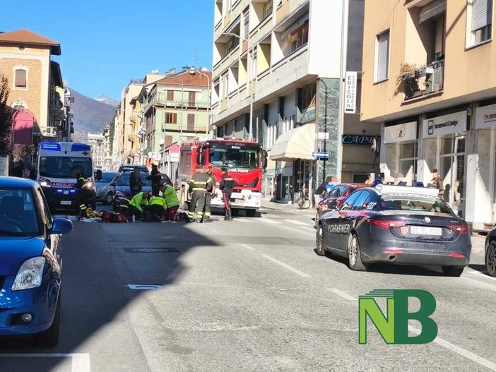 Biella: uomo investito in via Torino foto Riccardo Tosi per newsbiella.it Biella: uomo investito in via Torino foto Riccardo Tosi per newsbiella.it