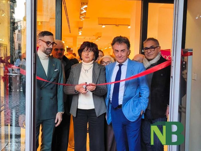 A Biella riparte "Vetrine Vive" FOTO e VIDEO Riccardo Tosi