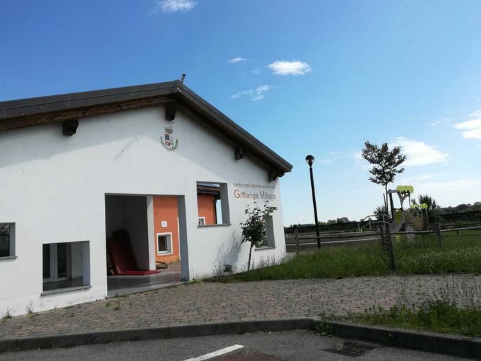 Carnevale a Gifflenga con il passaggio del gruppo mascherato