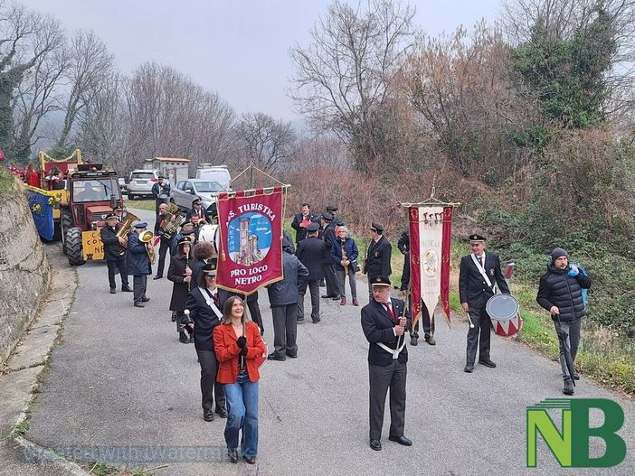 A Netro carri e gruppi mascherati per l'ultimo atto del carnevale 2026 FOTO Nicola Rasolo per newsbiella.it