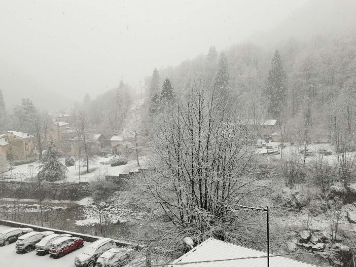 Nevica a Rosazza: la valle si risveglia in un paesaggio da fiaba