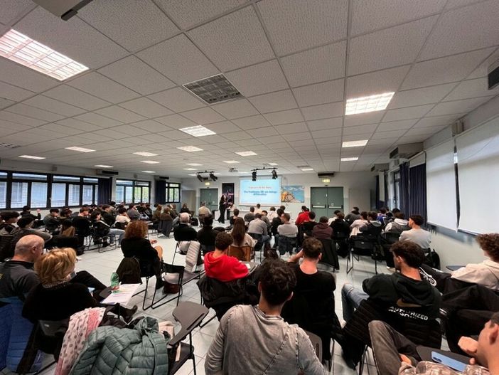 Job Day Manutentori: scuola e imprese a confronto, per costruire il futuro del lavoro biellese Job Day Manutentori: scuola e imprese a confronto, per costruire il futuro del lavoro biellese