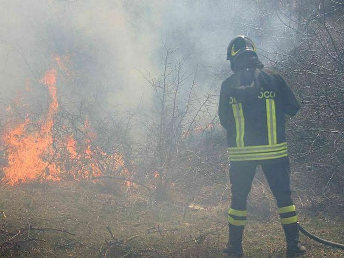 Incendio in alta Valle Elvo, scatta l’allarme vicino alla Trappa (foto di repertorio) Incendio in alta Valle Elvo, scatta l’allarme vicino alla Trappa (foto di repertorio)