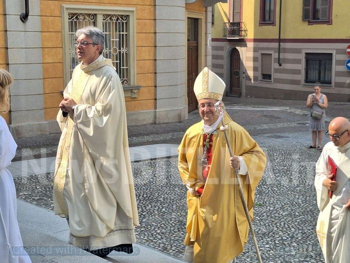 Tollegno celebra San Germano: chiude la Messa del Vescovo Farinella - Servizio di Nicola Rasolo Tollegno celebra San Germano: chiude la Messa del Vescovo Farinella - Servizio di Nicola Rasolo