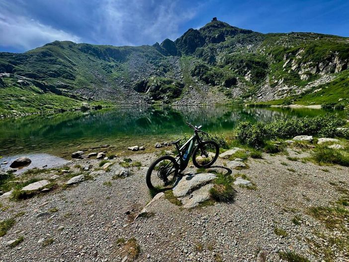 Biellese in eBike, allenamento impegnativo tra Burcina, Oropa e Valle Cervo Biellese in eBike, allenamento impegnativo tra Burcina, Oropa e Valle Cervo