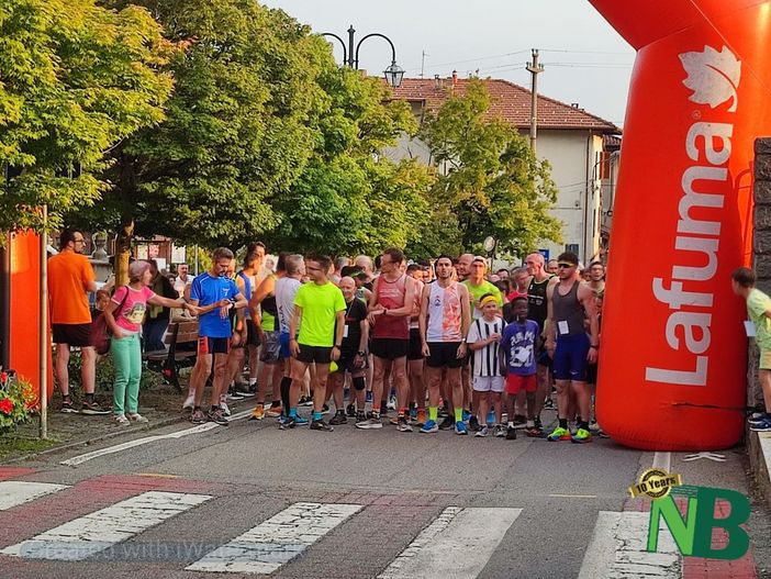 A Tavigliano è tempo di Rioni in festa, e questa sera si è corso per "L'8 di Tavigliano", FOTO e VIDEO di Mattia Baùù A Tavigliano è tempo di Rioni in festa, e questa sera si è corso per "L'8 di Tavigliano", FOTO e VIDEO di Mattia Baùù