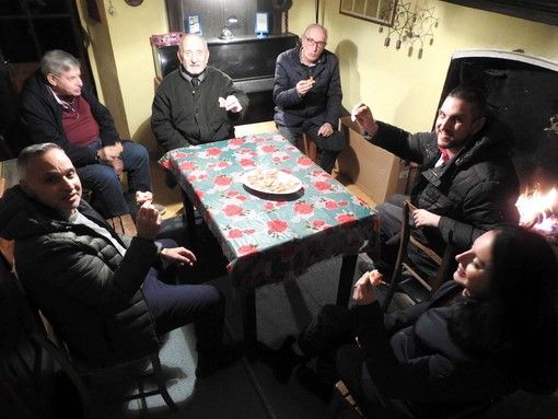 A Graglia torna “A Camino Acceso”: musica e poesia davanti al focolare.