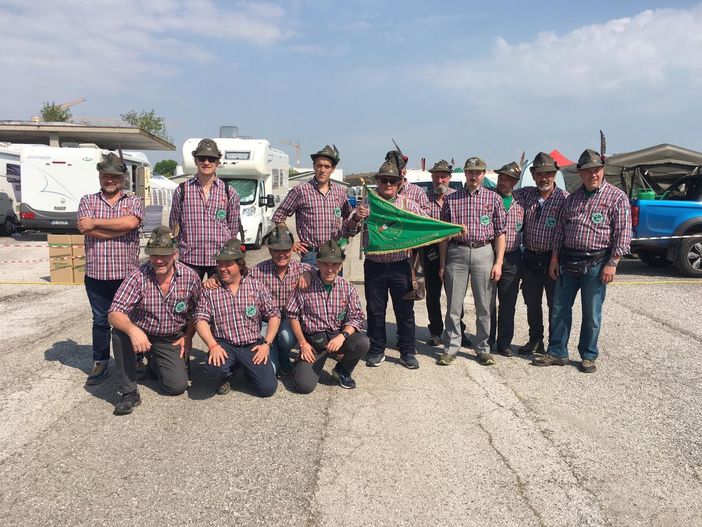 Biella Favaro presente all'adunata di Vicenza con i suoi Alpini