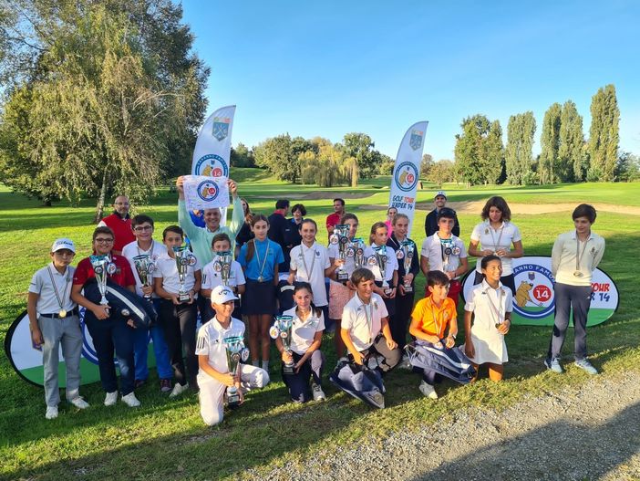 Al Golf Club Cavaglià 130 “Saranno Famosi” - Foto Golf Club Cavaglià Al Golf Club Cavaglià 130 “Saranno Famosi” - Foto Golf Club Cavaglià