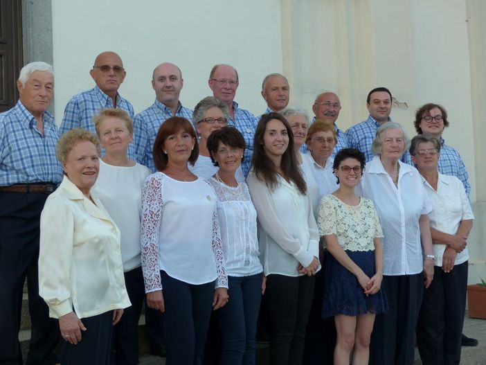 Piatto: Accordi di solidarietà con la Corale San Michele per la mensa "Il pane quotidiano" Piatto: Accordi di solidarietà con la Corale San Michele per la mensa "Il pane quotidiano"