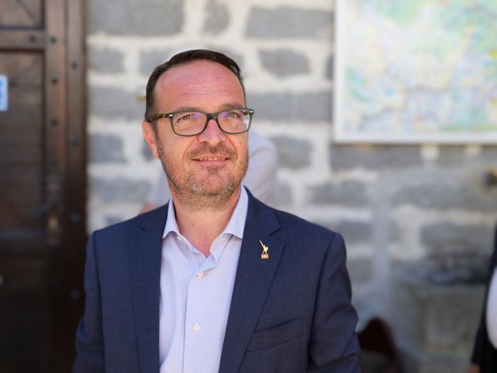 mosca caucino mosca caucino