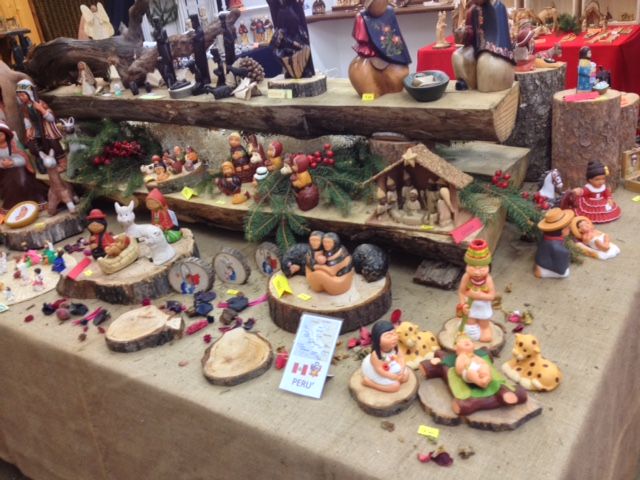 Curino: Presepi internazionali a scopo benefico VIDEO