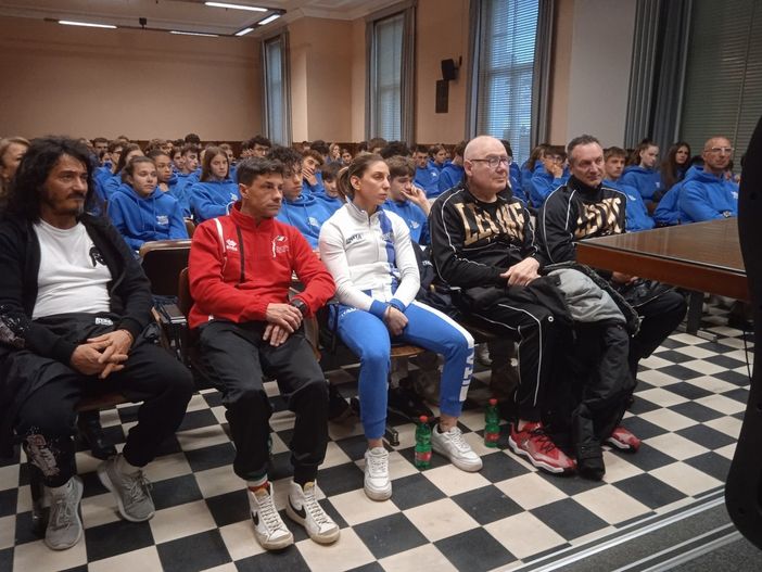 All'Itis Biella Alessandro Duran si racconta agli studenti, FOTO All'Itis Biella Alessandro Duran si racconta agli studenti, FOTO