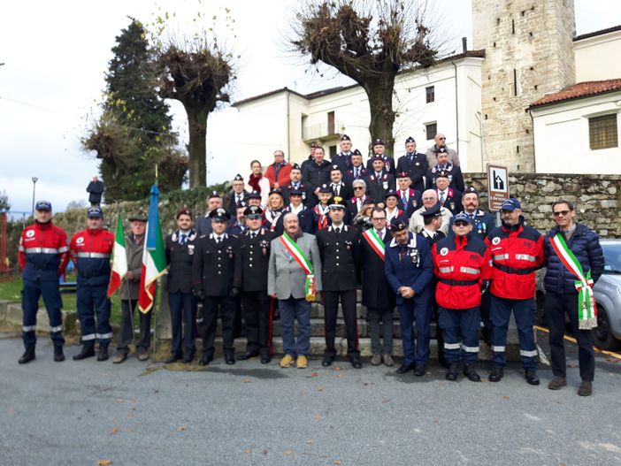 Celebrata anche a Mezzana la "Virgo Fidelis" Celebrata anche a Mezzana la "Virgo Fidelis"