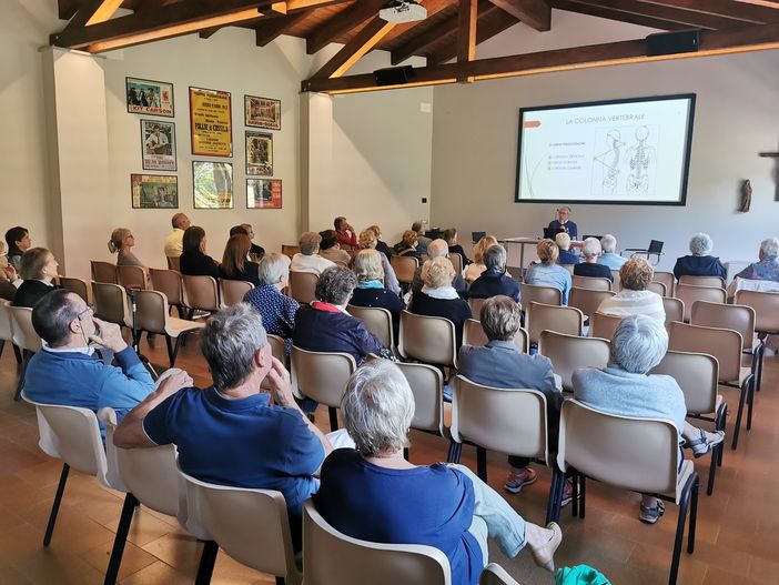 Oltre 40 partecipanti al Caffè del Benessere su Artrosi Cervicale
