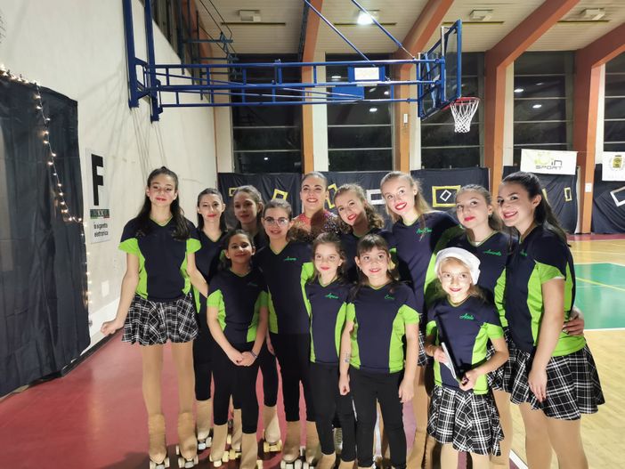 Prima gara regionale Aics di pattinaggio artistico a rotelle al Palapajetta a Biella