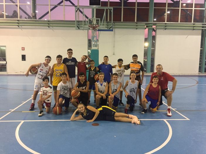 Francesco Ferraioli e Vittoria Siletti con i tecnici Cinzia Sacchetti e Jessica Lagna