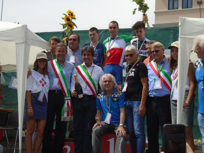 Filippo Borrione seduto durante il campionato italiano a cronometro Under 23 del luglio scorso