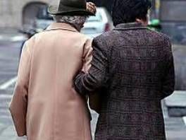 Scambio di accuse tra famiglia e badante