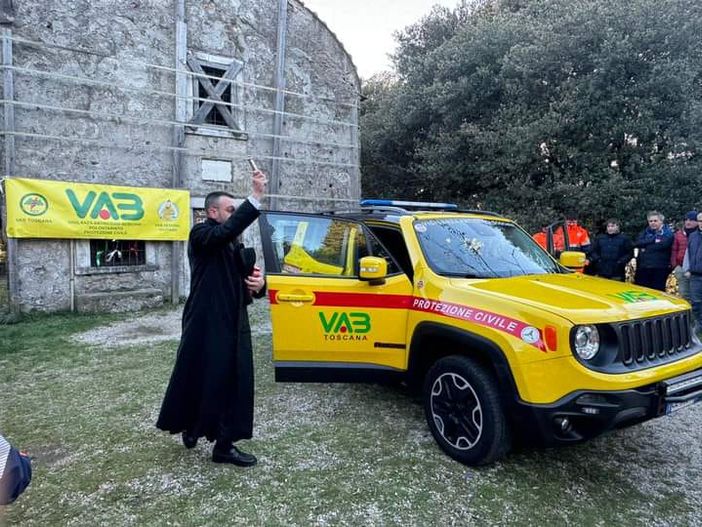 La carrozzeria Bonino consegna un nuovo mezzo ai volontari della Regione Toscana