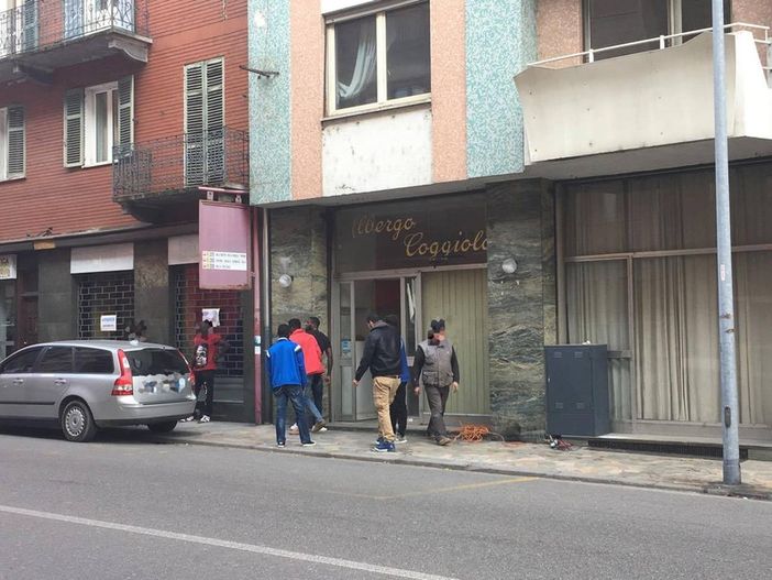 Migranti lavoratori irregolari all'ex Coggiola. Lega: "Necessari provvedimenti della Prefettura"