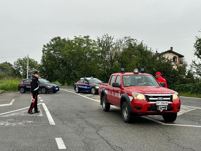 Tragedia di Caselle, via vai continuo di mezzi di soccorso dopo incidente aereo delle Frecce Tricolori [VIDEO]