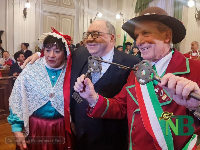 Con la consegna delle chiavi della città al Gipin, a Biella inizia il Carnevale 2024, foto e video per newsbiella.it di Mattia Baù