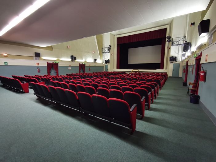A Santo Stefano doppio appuntamento al cine Giletti di Ponzone A Santo Stefano doppio appuntamento al cine Giletti di Ponzone