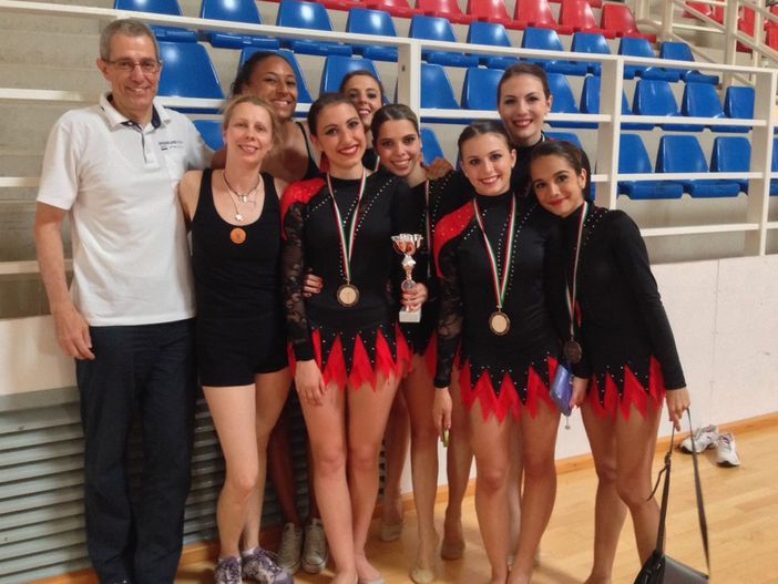 Il team Alyki con il presidente Ercole Passera