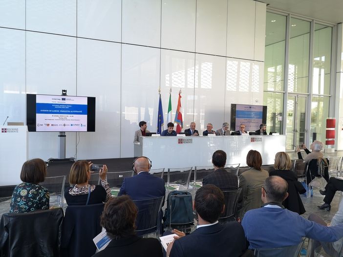 Bandi europei, 1.160.000 euro per la selezione di microprogetti: Programma ALCOTRA.