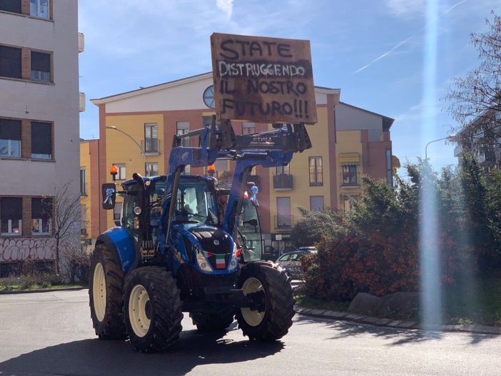 La protesta dei trattori torna in piazza a Biella
